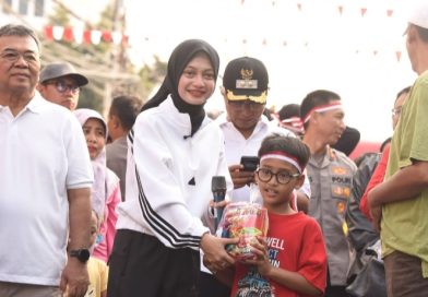Walikota Kediri Berbaur Dengan Masyarakat Ramaikan CFD dan Lomba Agustusan